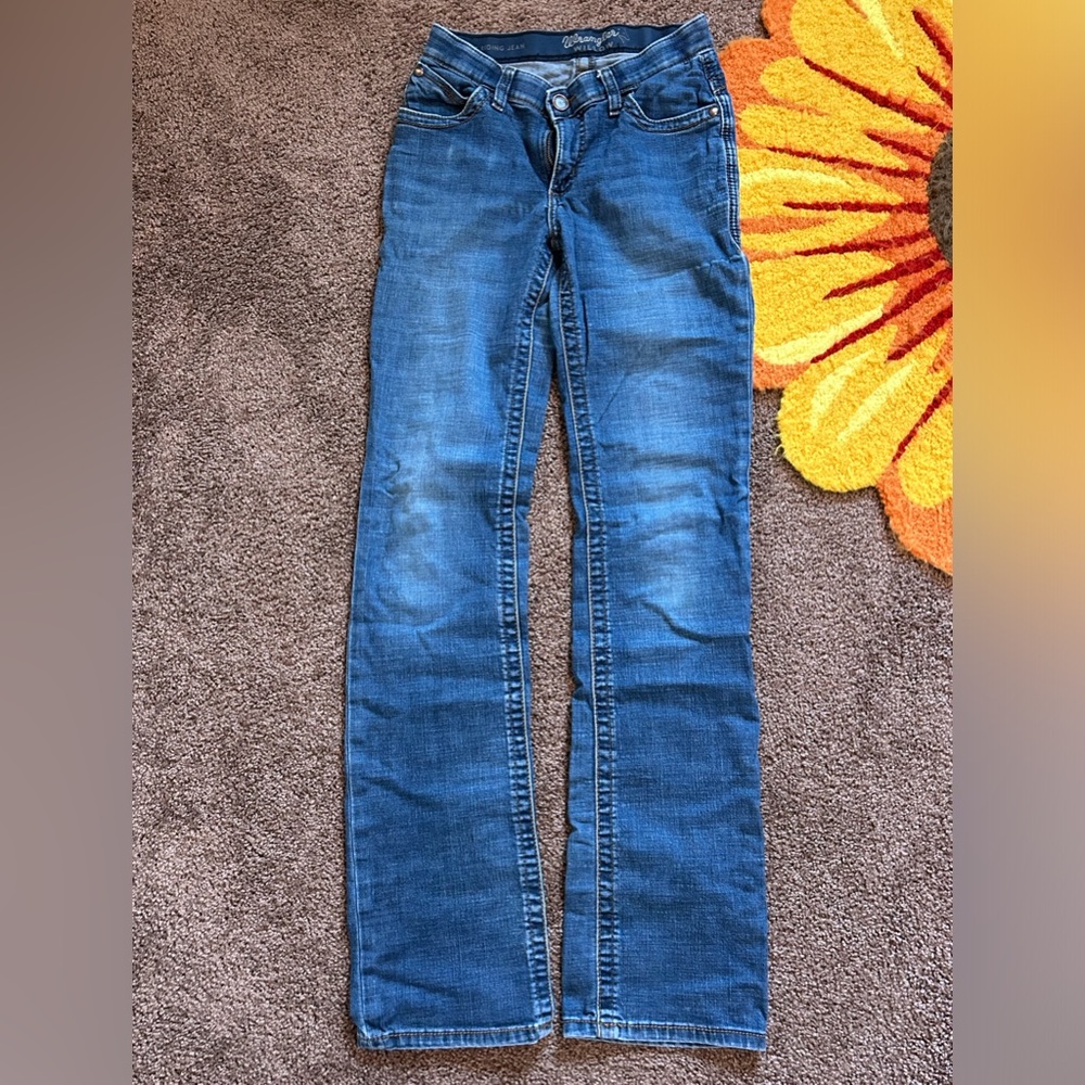 Women’s wrangler boot cut jeans